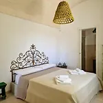 Villa Panoramic Bianca By Itrialuxurystays *
