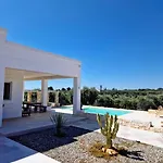 Villa Panoramic Bianca By Itrialuxurystays Ostuni