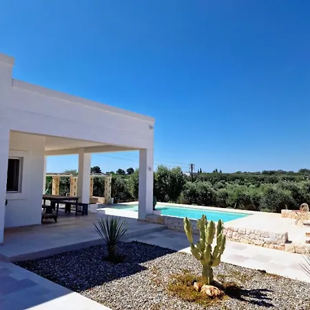 Villa Panoramic Bianca By Itrialuxurystays Ostuni