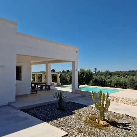 Villa Panoramic Bianca By Itrialuxurystays Ostuni
